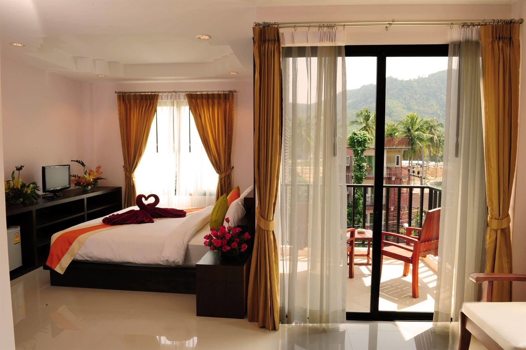 Ice Kamala Beach Hotel Экстерьер фото